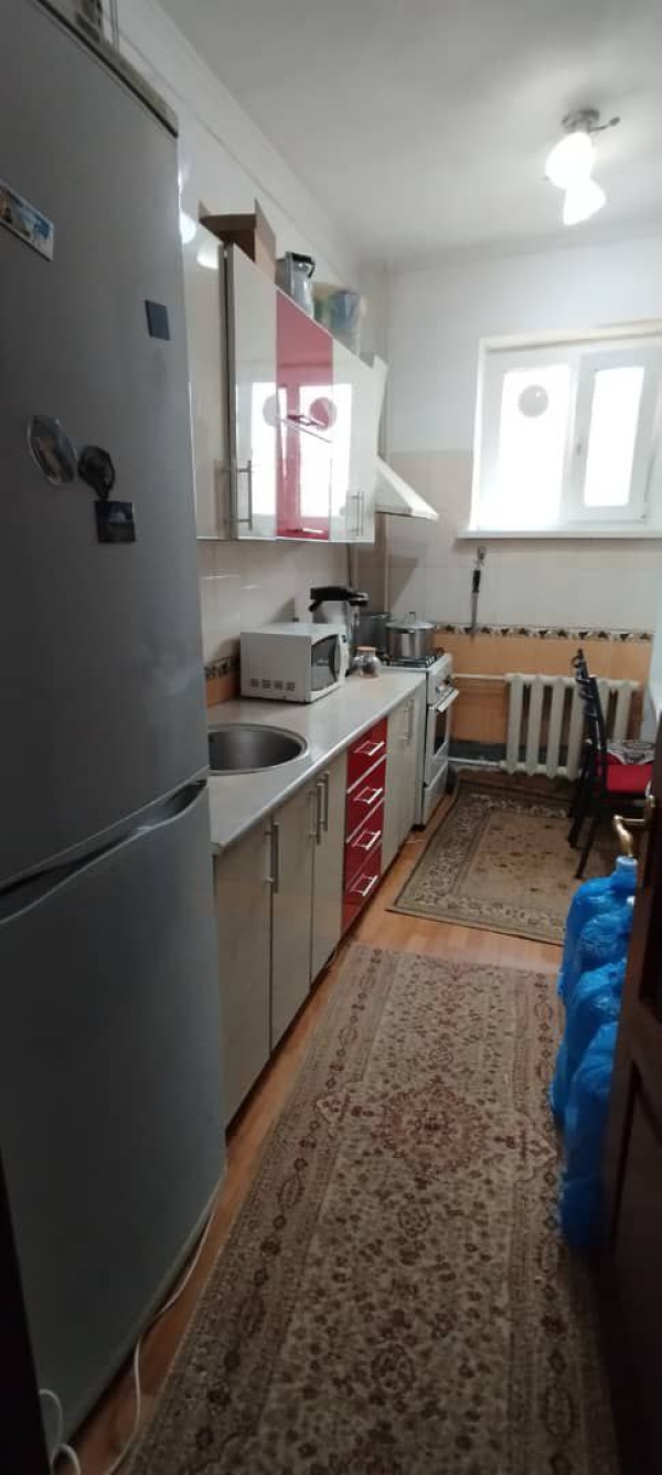 Продаю 3-к квартиру (84 м²) в Бишкеке