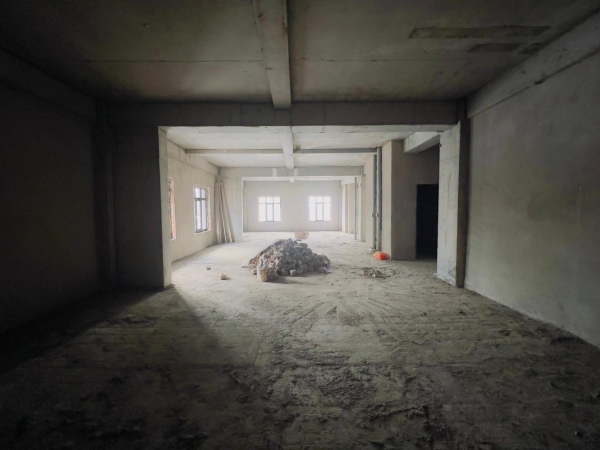 Продаю 2-к помещение (339 м²) в Бишкеке