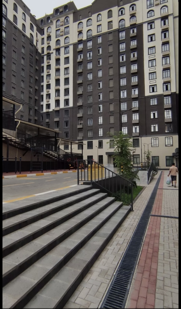 Продаю 2-к квартиру (70 м²) в Бишкеке