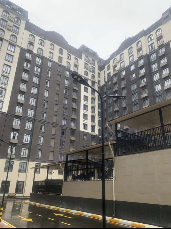 Продаю 2-к квартиру (70 м²) в Бишкеке