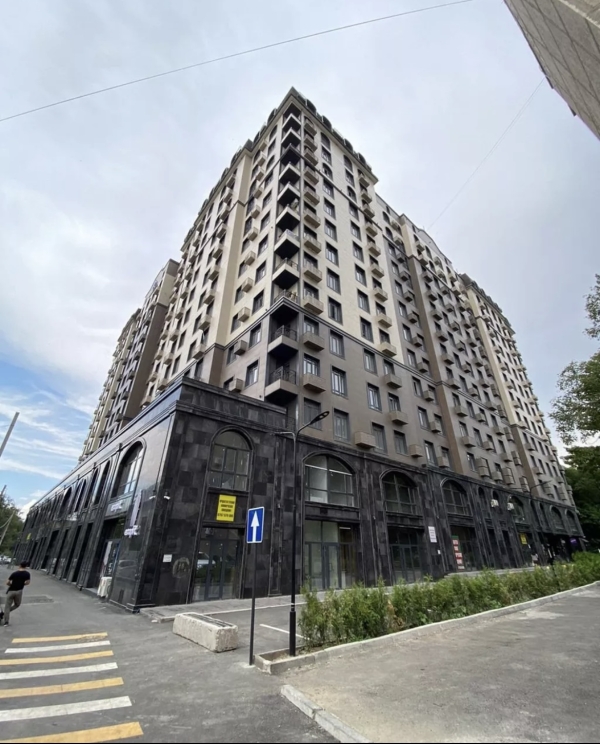 Продаю 2-к квартиру (70 м²) в Бишкеке