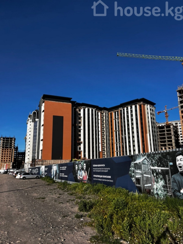 Продаю 1-к квартиру (51 м²) в Бишкеке