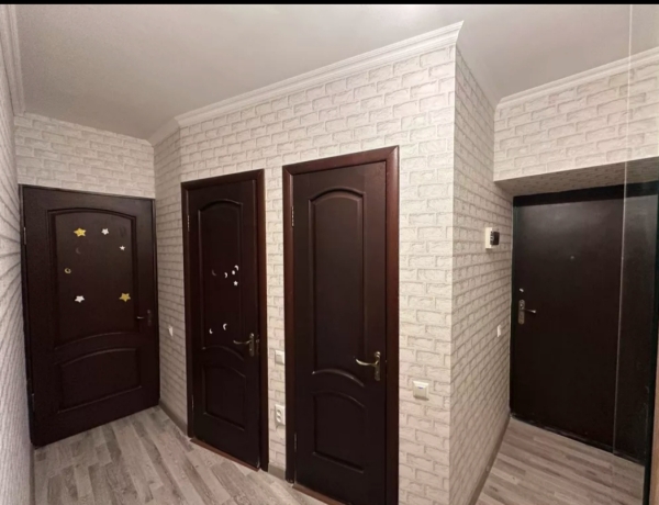 Продаю 2-к квартиру (47 м²) в Бишкеке