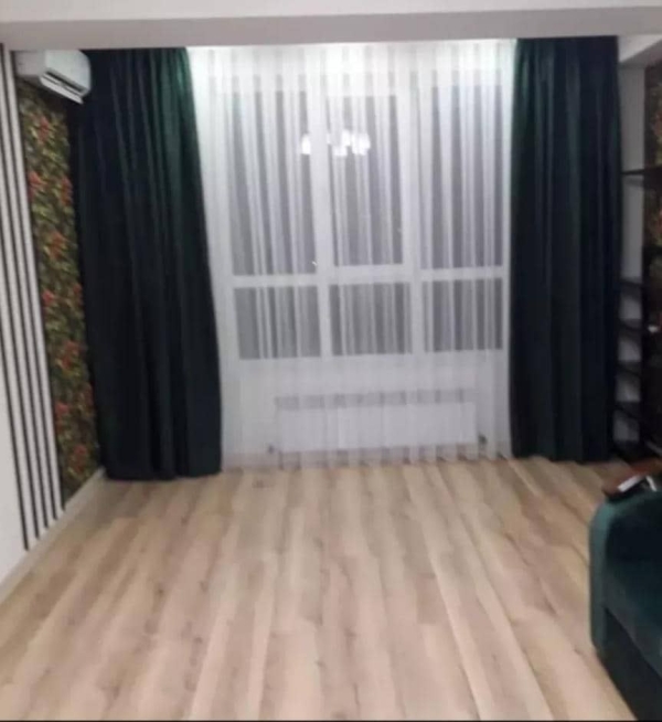 Продаю 1-к квартиру (41 м²) в Бишкеке