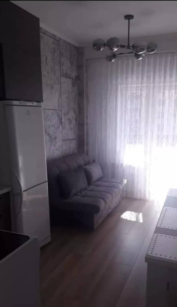 Продаю 1-к квартиру (41 м²) в Бишкеке