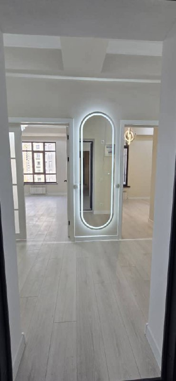 Продаю 1-к квартиру (42 м²) в Бишкеке