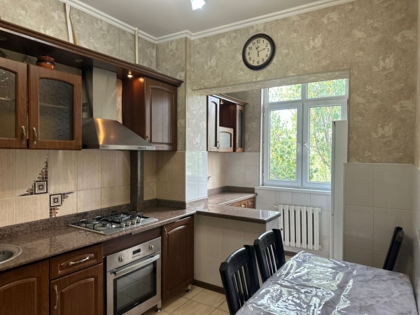 Сдаю 3-к квартиру (70 м²) в Бишкеке