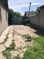 Продаю 3-к дом (60 м²) в Бишкеке