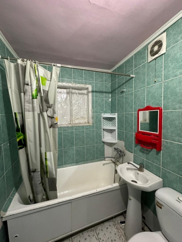 Продаю 1-к квартиру (39 м²) в Бишкеке