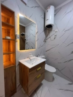 Продаю 1-к квартиру (47 м²) в Бишкеке