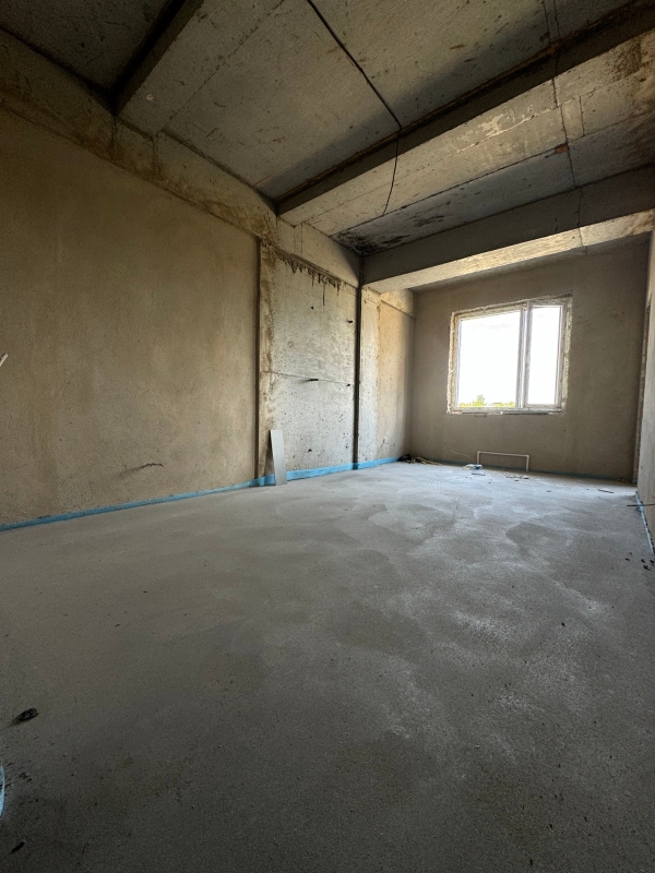 Продаю 2-к квартиру (76 м²) в Бишкеке