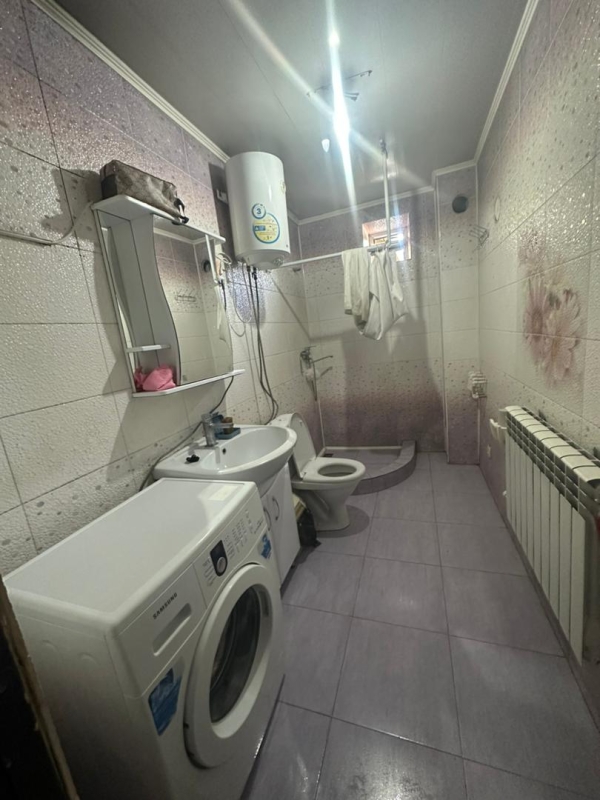 Продаю 7-к помещение (220 м²) в Бишкеке