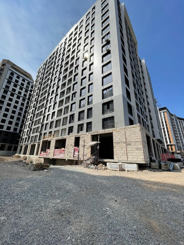 Продаю 1-к квартиру (41 м²) в Бишкеке