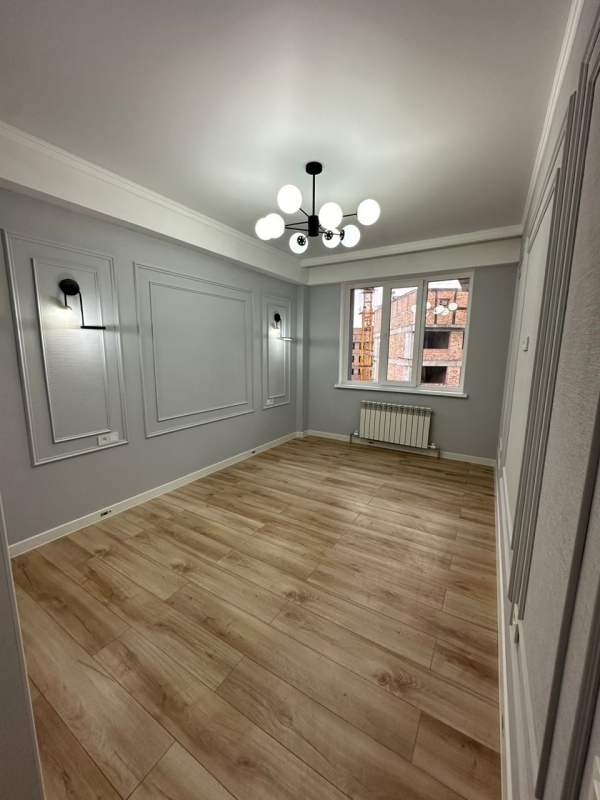 Продаю 2-к квартиру (68 м²) в Бишкеке