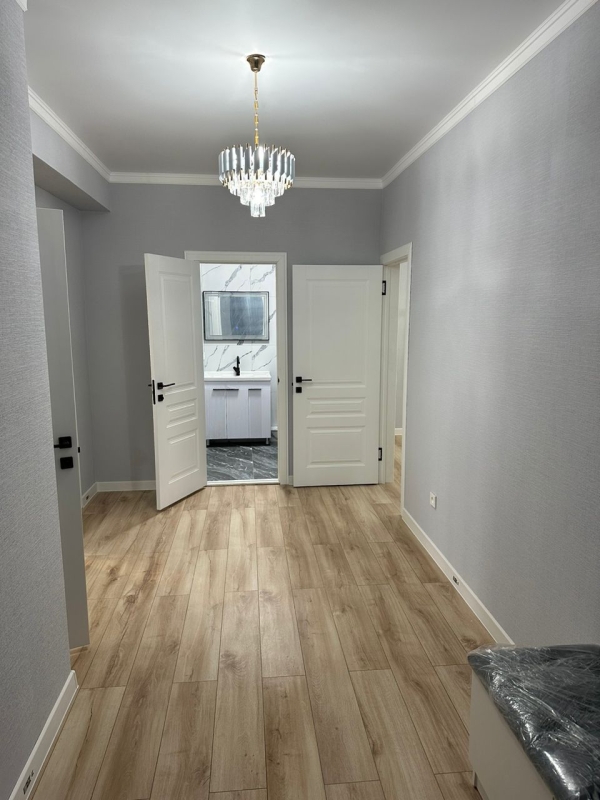 Продаю 2-к квартиру (68 м²) в Бишкеке
