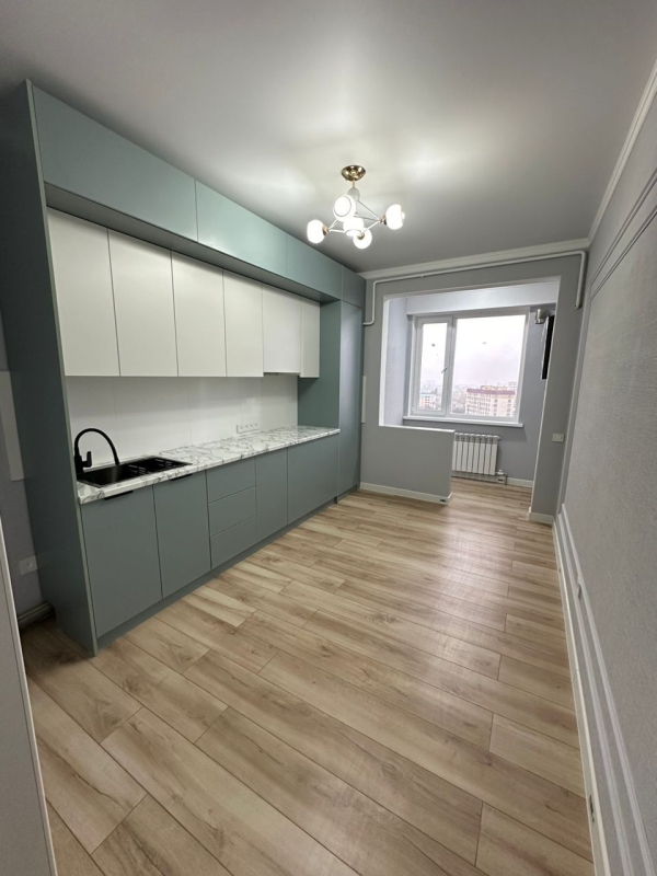 Продаю 2-к квартиру (68 м²) в Бишкеке