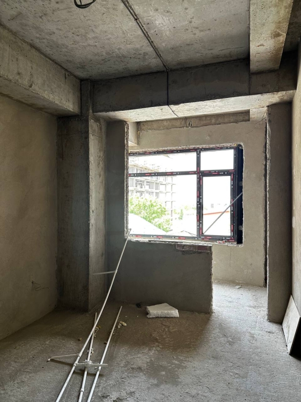 Продаю 4-к квартиру (158 м²) в Бишкеке