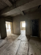 Продаю 4-к квартиру (158 м²) в Бишкеке