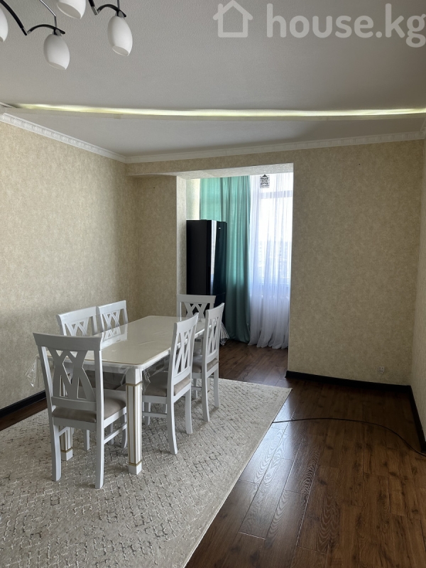 Продаю 2-к квартиру (96 м²) в Бишкеке