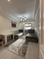 Продаю 3-к квартиру (108 м²) в Бишкеке