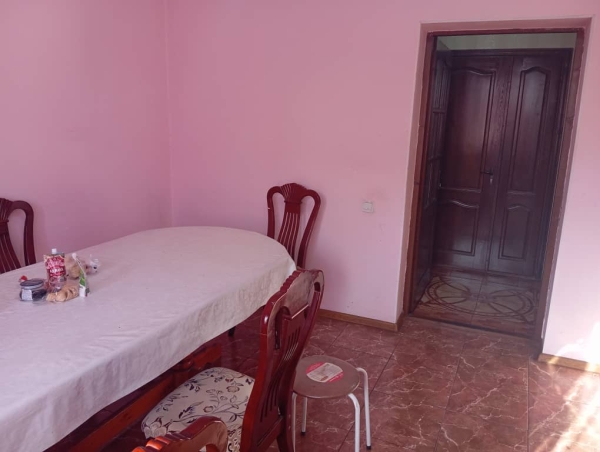 Продаю 6-к коттедж (250 м²) в Бишкеке