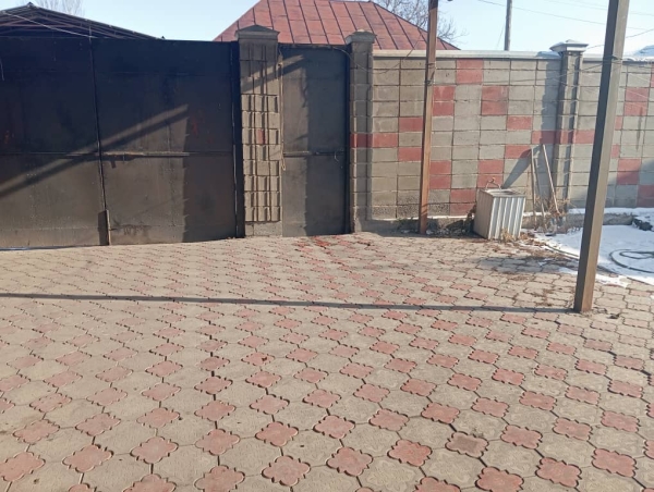 Продаю 6-к коттедж (250 м²) в Бишкеке