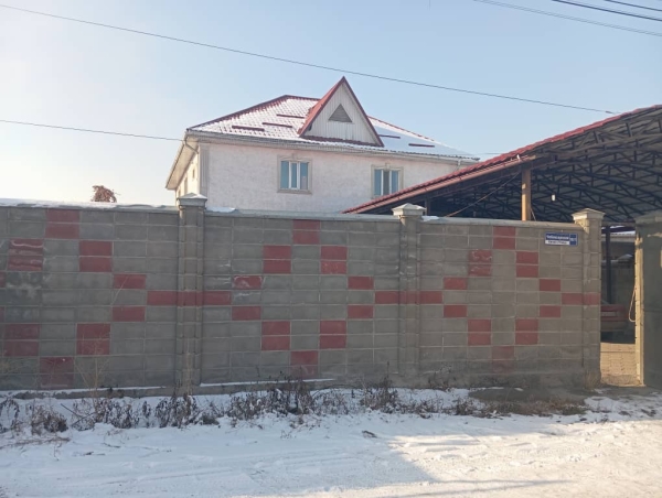 Продаю 6-к коттедж (250 м²) в Бишкеке
