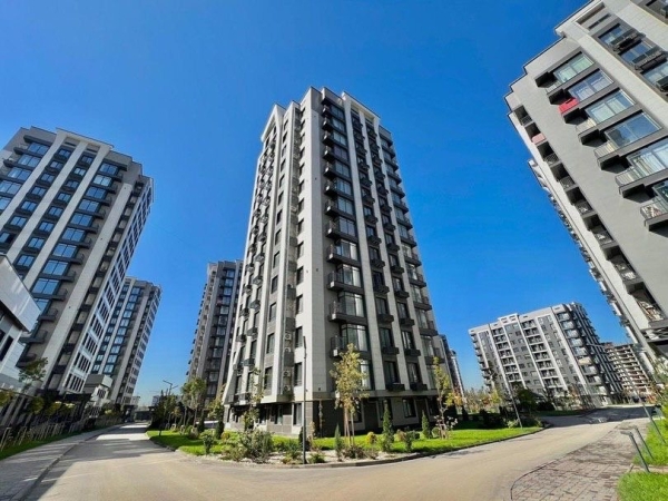 Продаю 2-к квартиру (80 м²) в Бишкеке