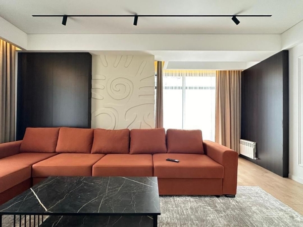 Продаю 2-к квартиру (80 м²) в Бишкеке