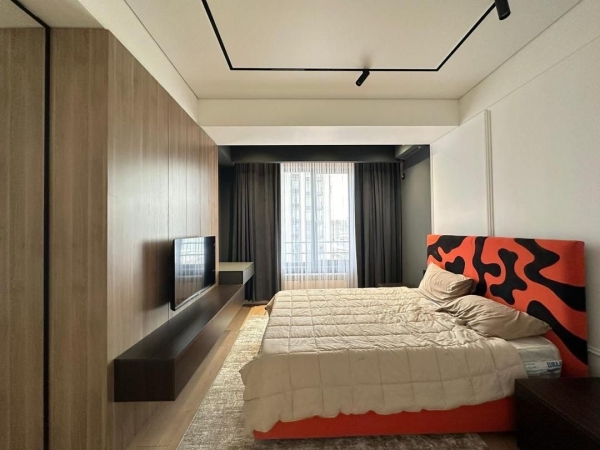 Продаю 2-к квартиру (80 м²) в Бишкеке