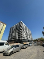 Продаю 2-к квартиру (76 м²) в Бишкеке