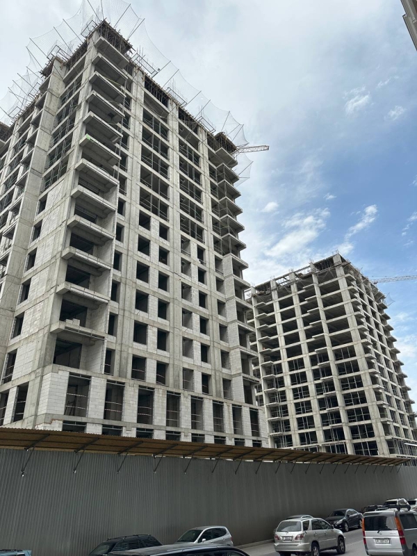 Продаю 3-к квартиру (123 м²) в Бишкеке
