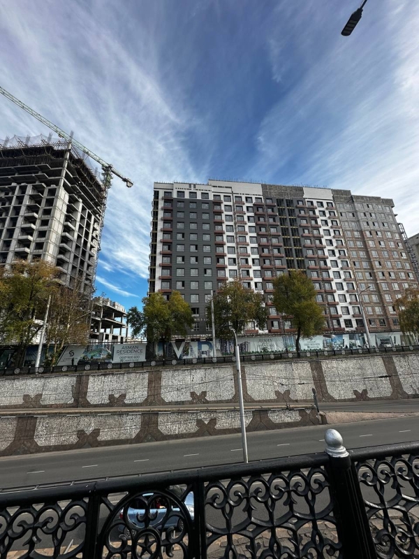 Продаю 3-к квартиру (115 м²) в Бишкеке