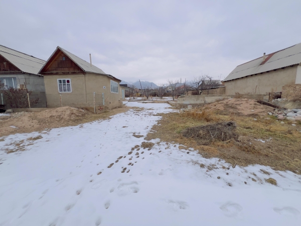 Продаю 2-к дом (34 м²) в Чолпон-Ате