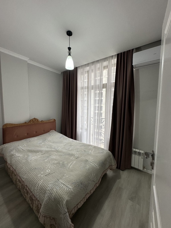 Продаю 1-к квартиру (58.3 м²) в Бишкеке