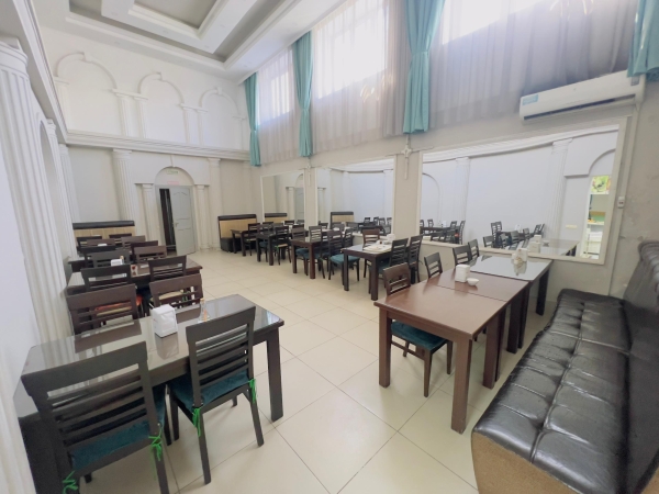 Продаю 9-к помещение (530 м²) в Бишкеке