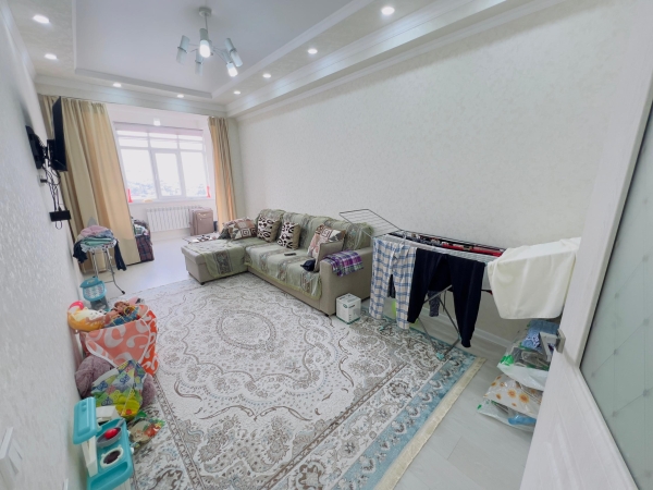 Продаю 2-к квартиру (67 м²) в Бишкеке