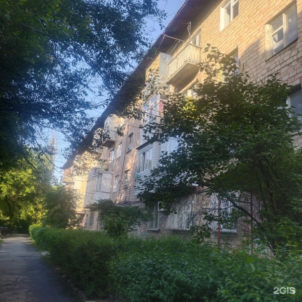 Продаю 2-к квартиру (45 м²) в Бишкеке