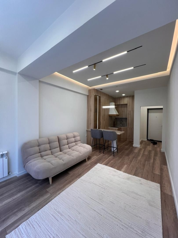Продаю 2-к квартиру (45 м²) в Бишкеке