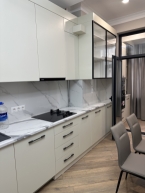 Продаю 2-к квартиру (88 м²) в Бишкеке