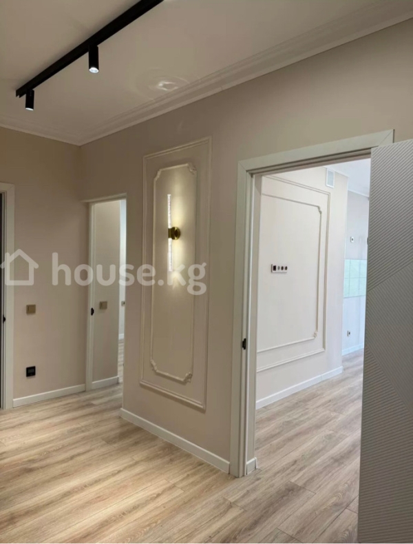 Продаю 2-к квартиру (52 м²) в Бишкеке