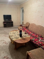 Продаю 3-к квартиру (56 м²) в Бишкеке