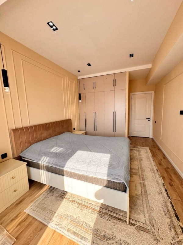 Продаю 2-к квартиру (70 м²) в Бишкеке
