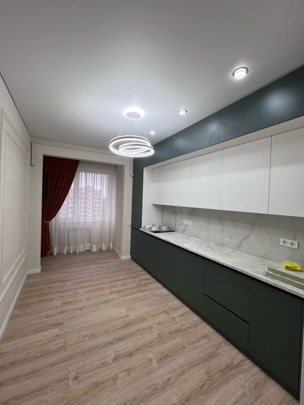 Продаю 2-к квартиру (68 м²) в Бишкеке
