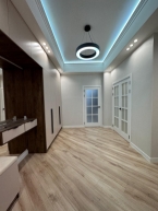 Продаю 2-к квартиру (76 м²) в Бишкеке