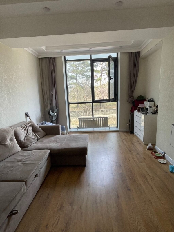 Продаю 1-к квартиру (42 м²) в Бишкеке