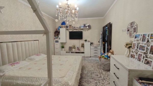Продаю 1-к квартиру (37 м²) в Бишкеке