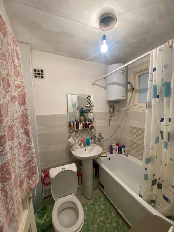 Продаю 1-к квартиру (30 м²) в Бишкеке