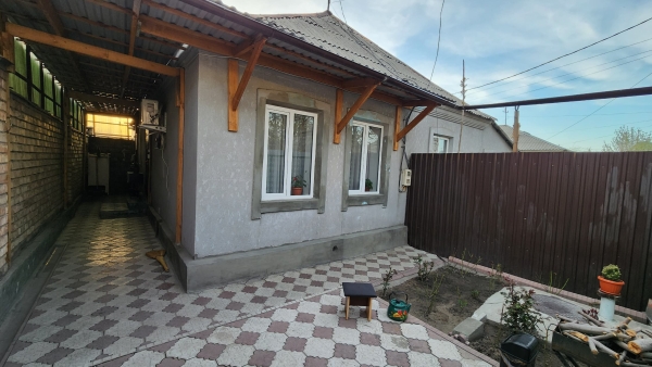 Продаю 1-к дом (30 м²) в Бишкеке