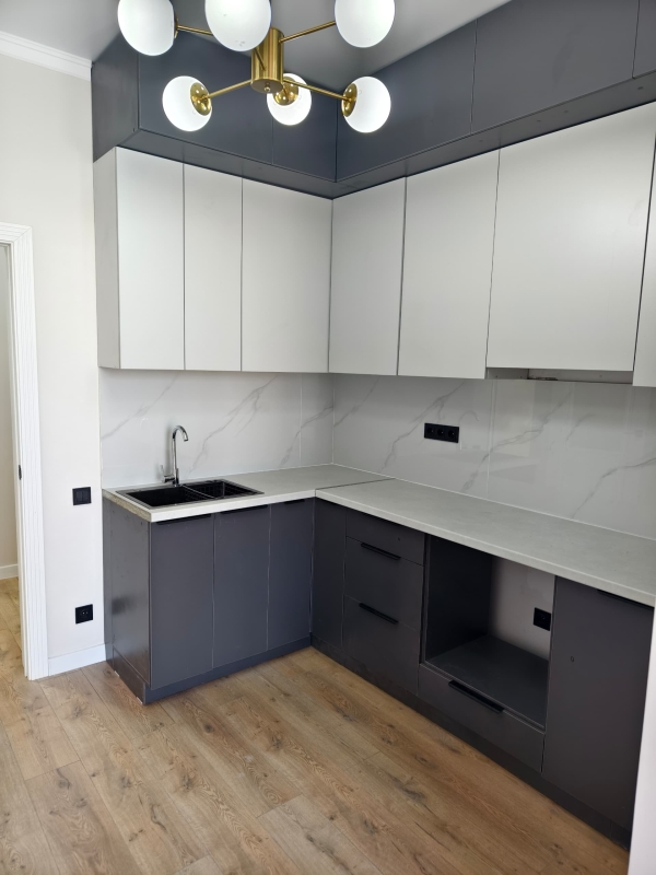 Продаю 1-к квартиру (47 м²) в Бишкеке